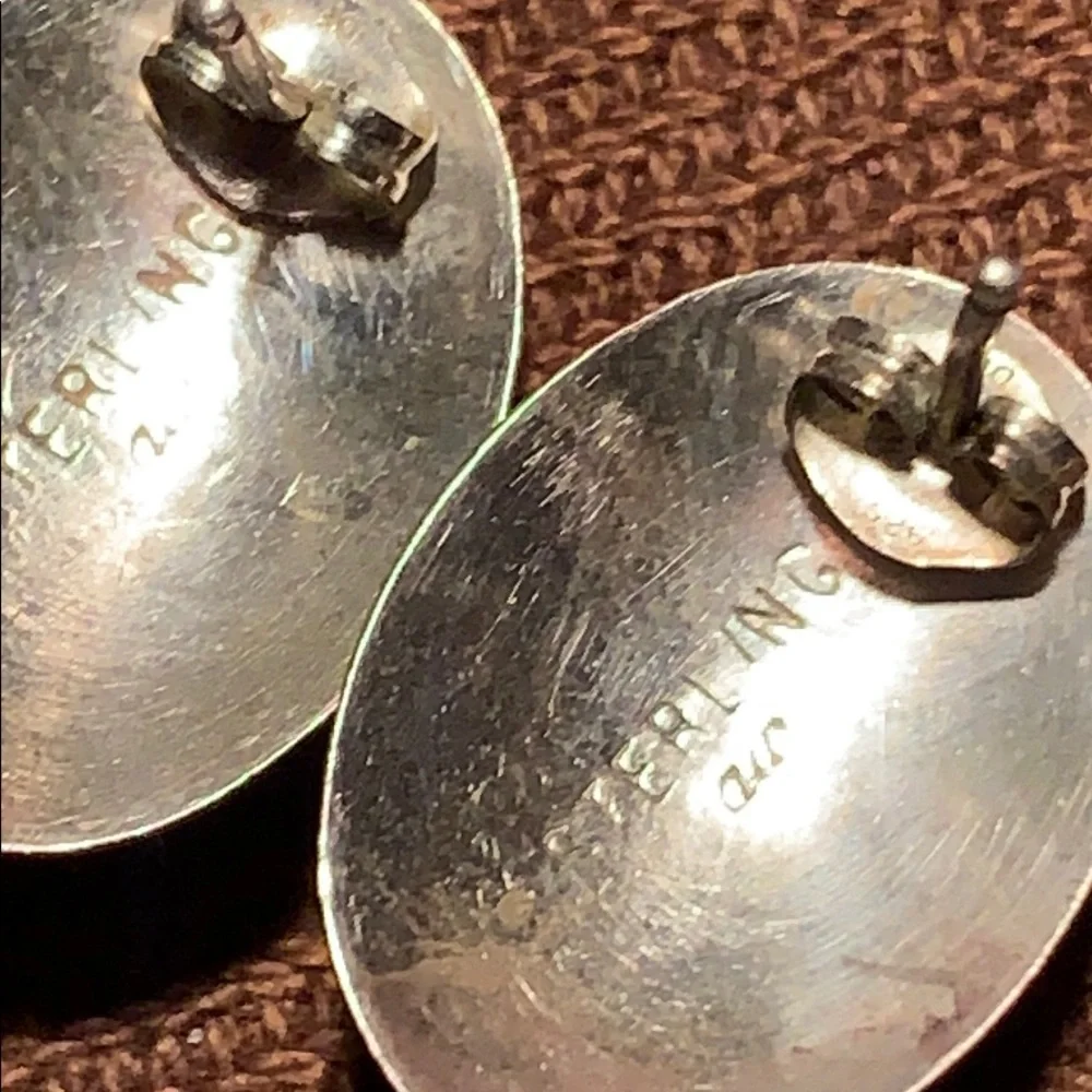 Sterling Silver/Turquoise oval classic earrings - Picture 9 of 12